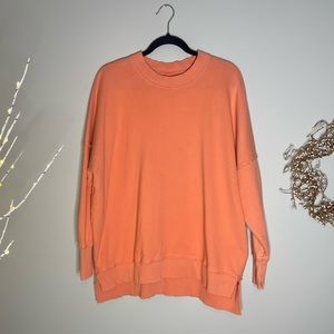 COPY - Aerie VERY Oversized Beautiful Orange Sweatshirt/Sweater Round collar Ne…